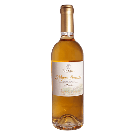 Der Le Vigne Bianche Passito verführt das Auge mit einem intensiven Goldton, der an einen Sonnenaufgang über den Weinbergen erinnert. Ein betörender Duft von getrockneten Früchten, honigsüßen Nuancen und einem Hauch von Gewürzen steigt auf und erzählt von einer Reise durch die Jahreszeiten, die in jedem Schluck mitschwingt.
